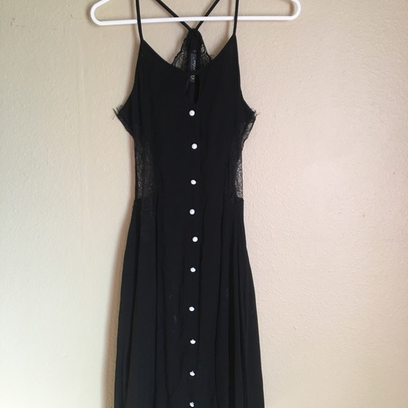 Dresses & Skirts - Lace cutout dress